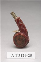 藏品(骨雕蛇紋火藥筒)的圖片